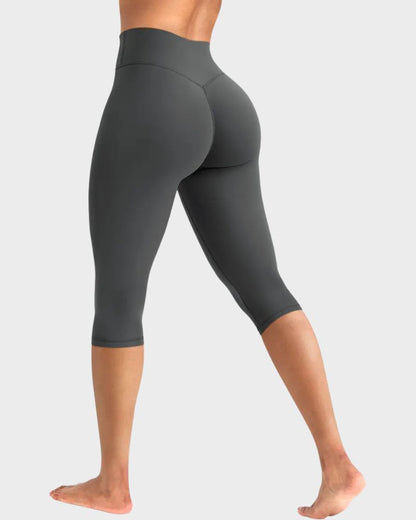 High-Waisted No-Front-Seam Scrunch Capri Leggings