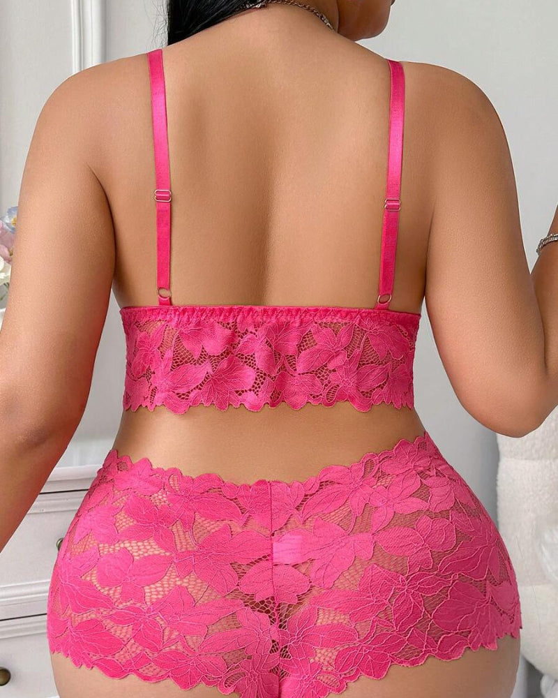 Plus Size Lace Lingerie Set  2-Piece Sexy Sleepwear