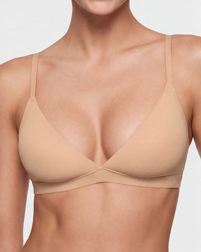 Soft, Seamless Wireless Plunge Bra