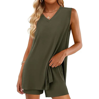 Women’s Sleeveless 2-Piece Summer Lounge Set – Split-Hem Shorts