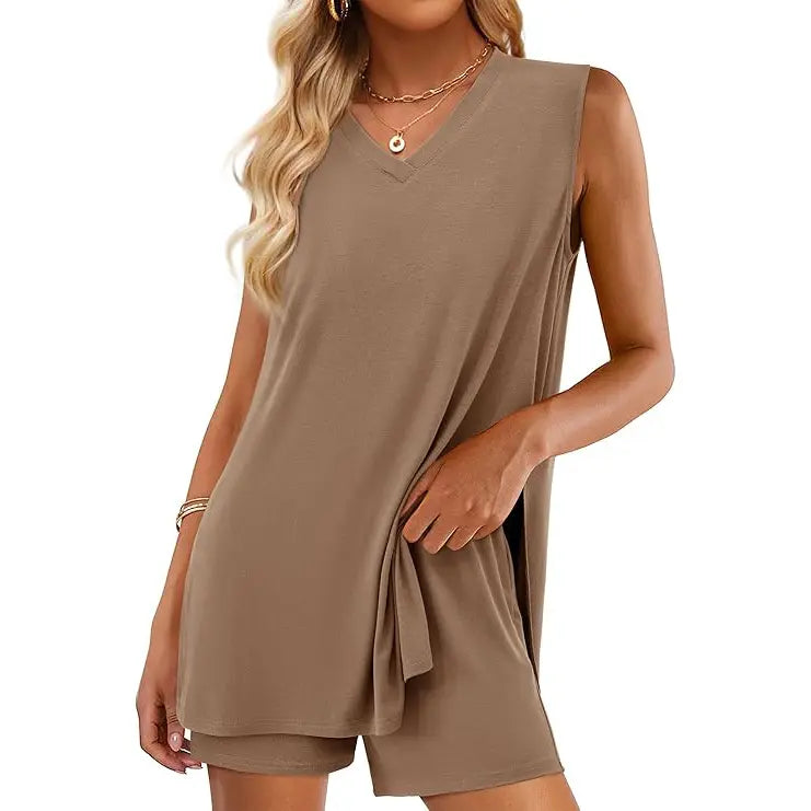 Women’s Sleeveless 2-Piece Summer Lounge Set – Split-Hem Shorts