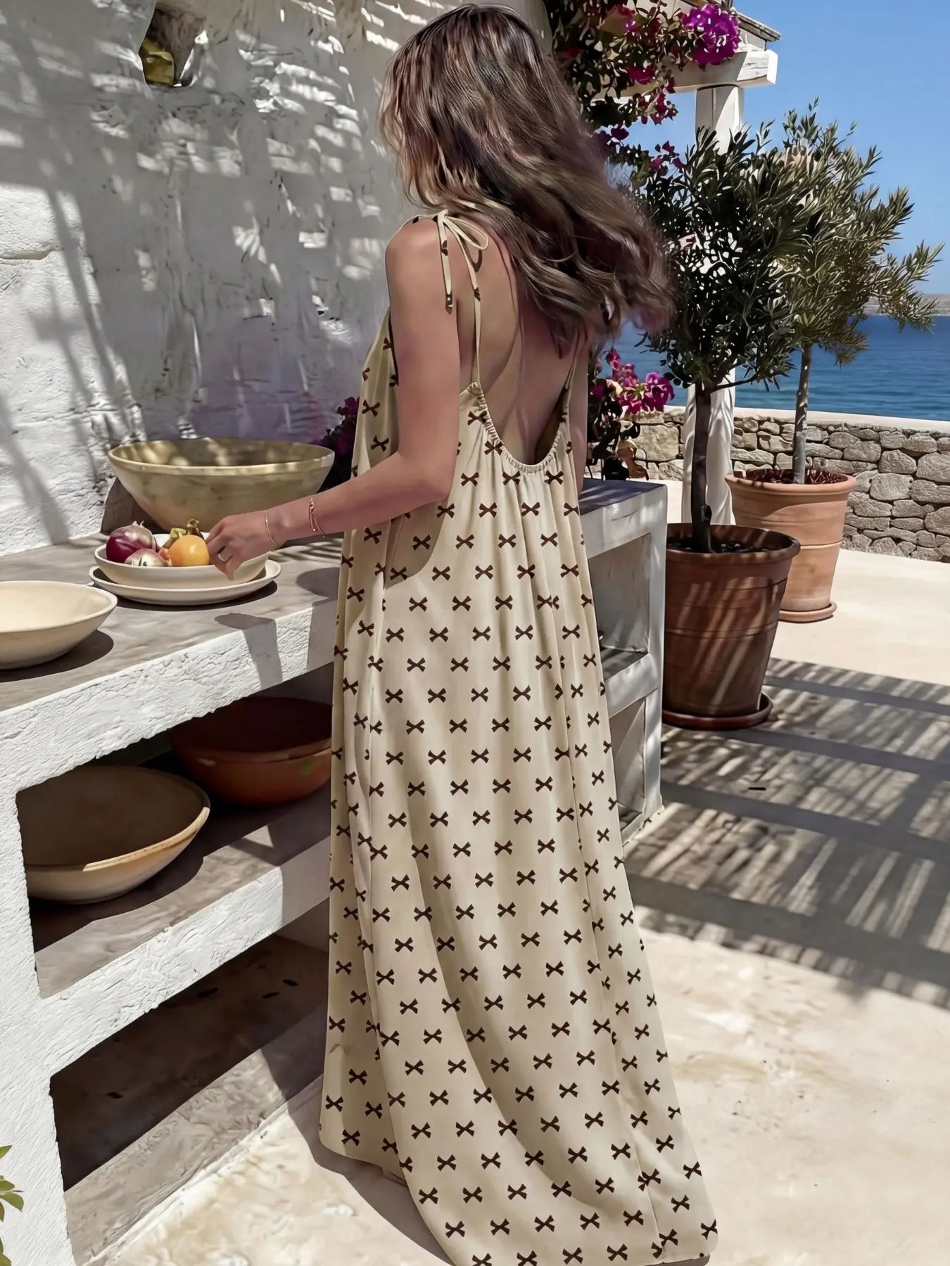 Women’s Elegant Solid Color Backless Slip Dress